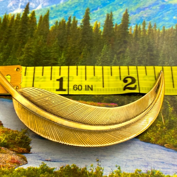 Vintage 70s Feather Broach - Picture 4 of 4